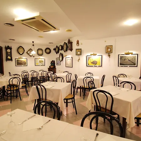 Hotel Santillana