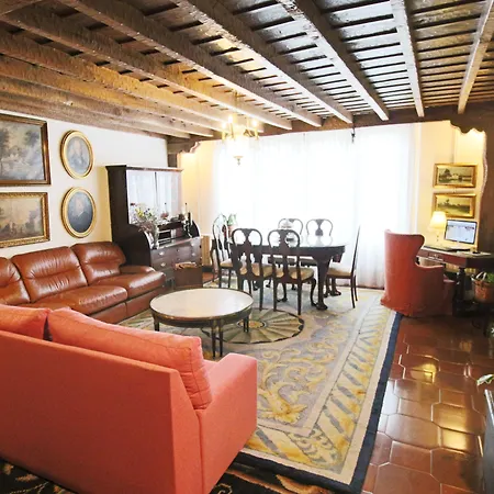 Hotel Santillana 3*