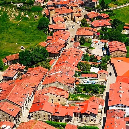 Santillana Hotel
