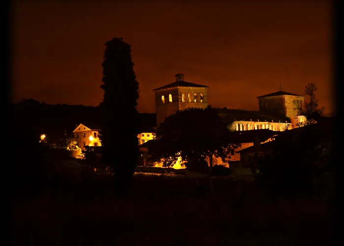 Santillana Отель Сантильяна-дель-Мар