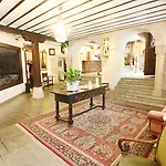 Santillana Hotell