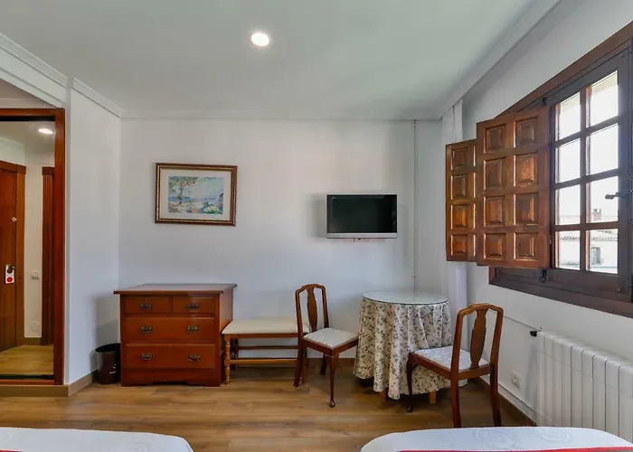 Santillana 桑提亚纳德玛